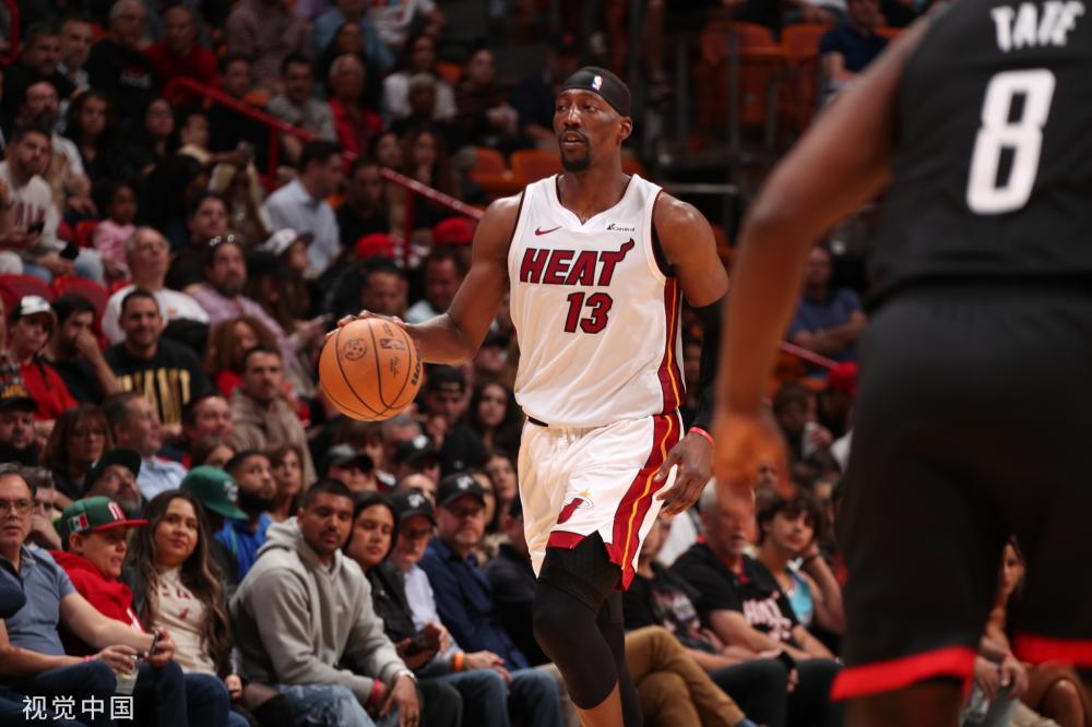 了自己的世 了自己的世